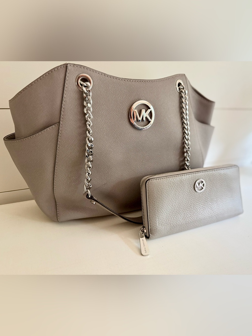 Michael Kors Saffiano Leather Tote with Matching Wallet in Pearl Gray